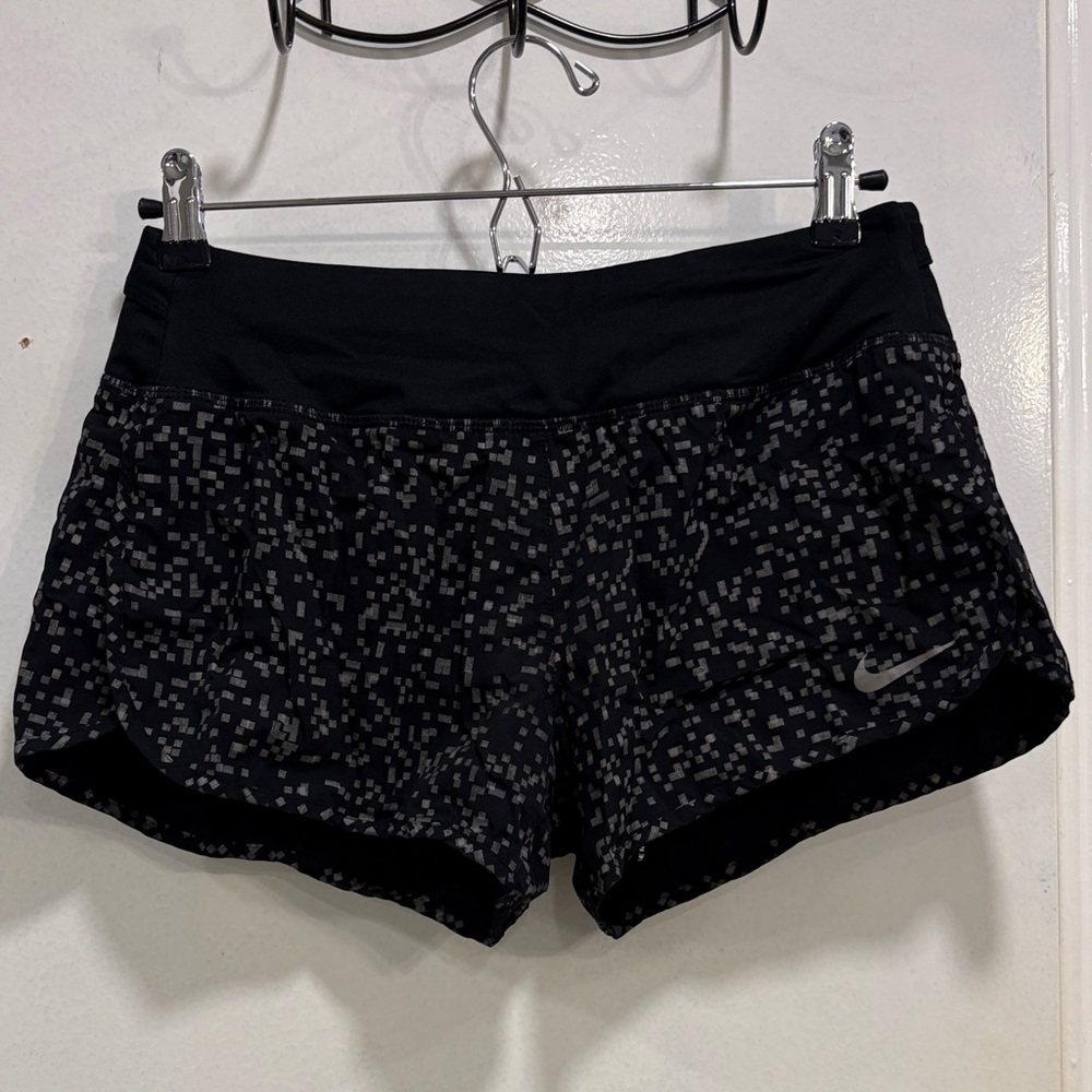 Nike Women's Athletic Shorts in Black and Gray Pattern